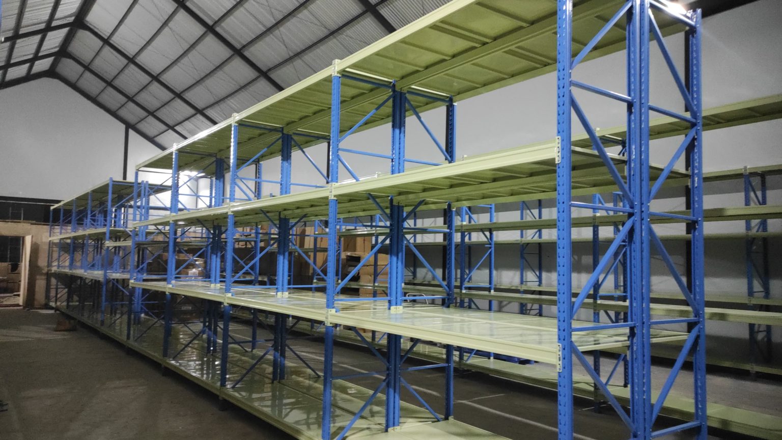 RAK BESI GUDANG MEDIUM DUTY SUSUN SERBAGUNA TIPE RR-500 – KAPASITAS 500 kg/LEVEL SHELVING ATAU 2 TON / UNIT | UKURAN PxL (200x60 CM) x Tinggi (200, 250, 300 CM) | RAJA RAK INDONESIA | KIRIM KE SELURUH INDONESIA