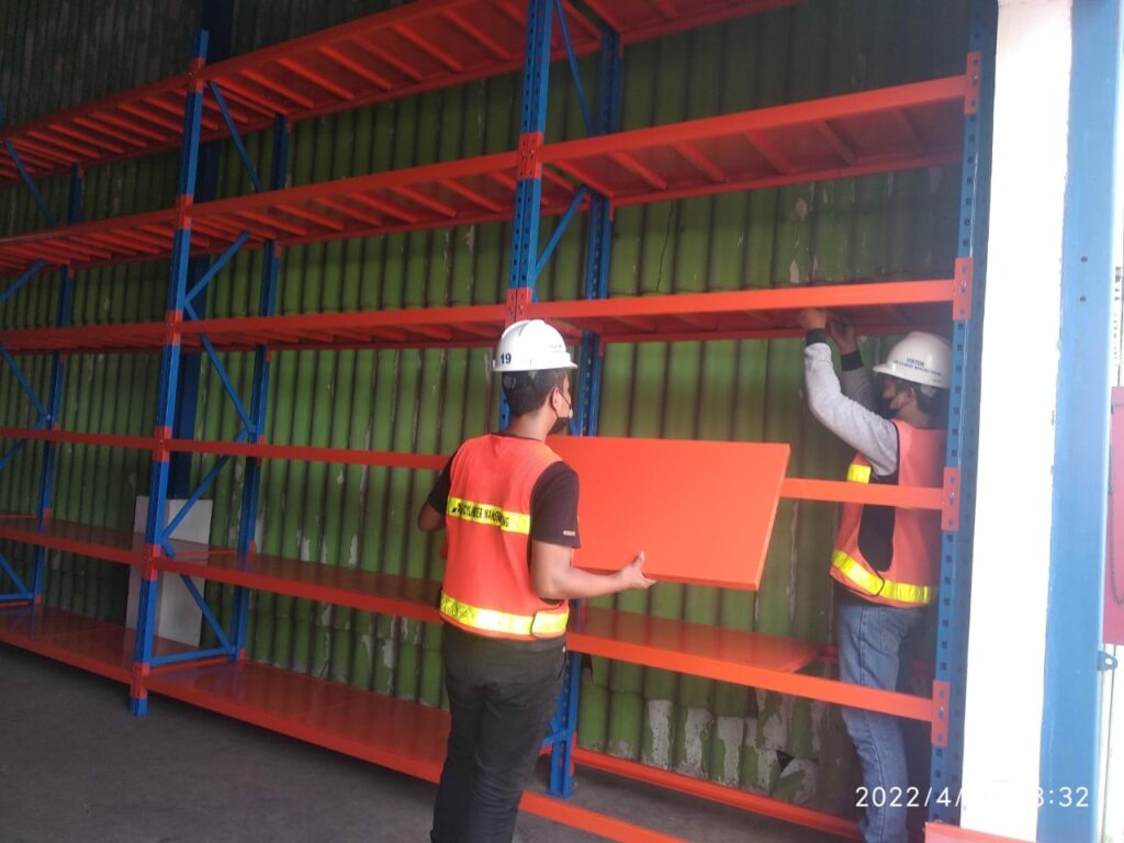 RAK GUDANG BESI MEDIUM DUTY TIPE ZA-500 TINGGI 300 CM, KAPASITAS 500 KG / LAYER, UKURAN 200x50x300 CM & 200x60x300 CM